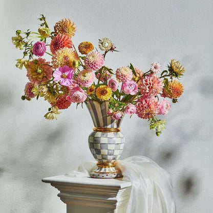 Check Great Vase